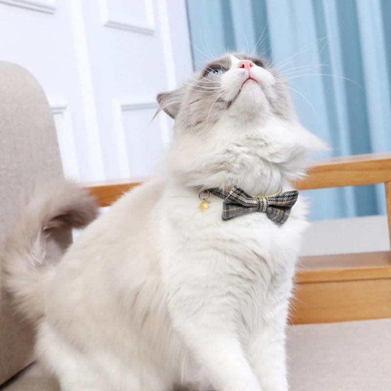 Christmas Cat Collar Big Bowknot Holiday Cats Dog Bow Tie Adjustable Neck Strap Pet Grooming Festival Puppy Kitten Necklace