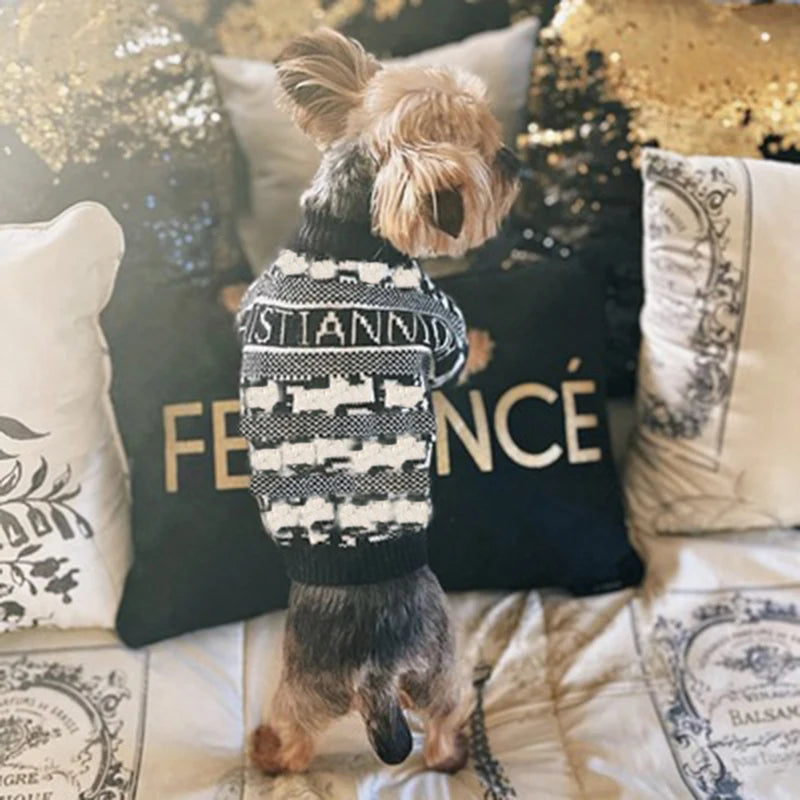 Dog Sweater Luxury Designer Warmth Soft Comfortable Dog Clothes French Bulldog Schnauzer Teddy  Wholesale Dropshipping CH3018
